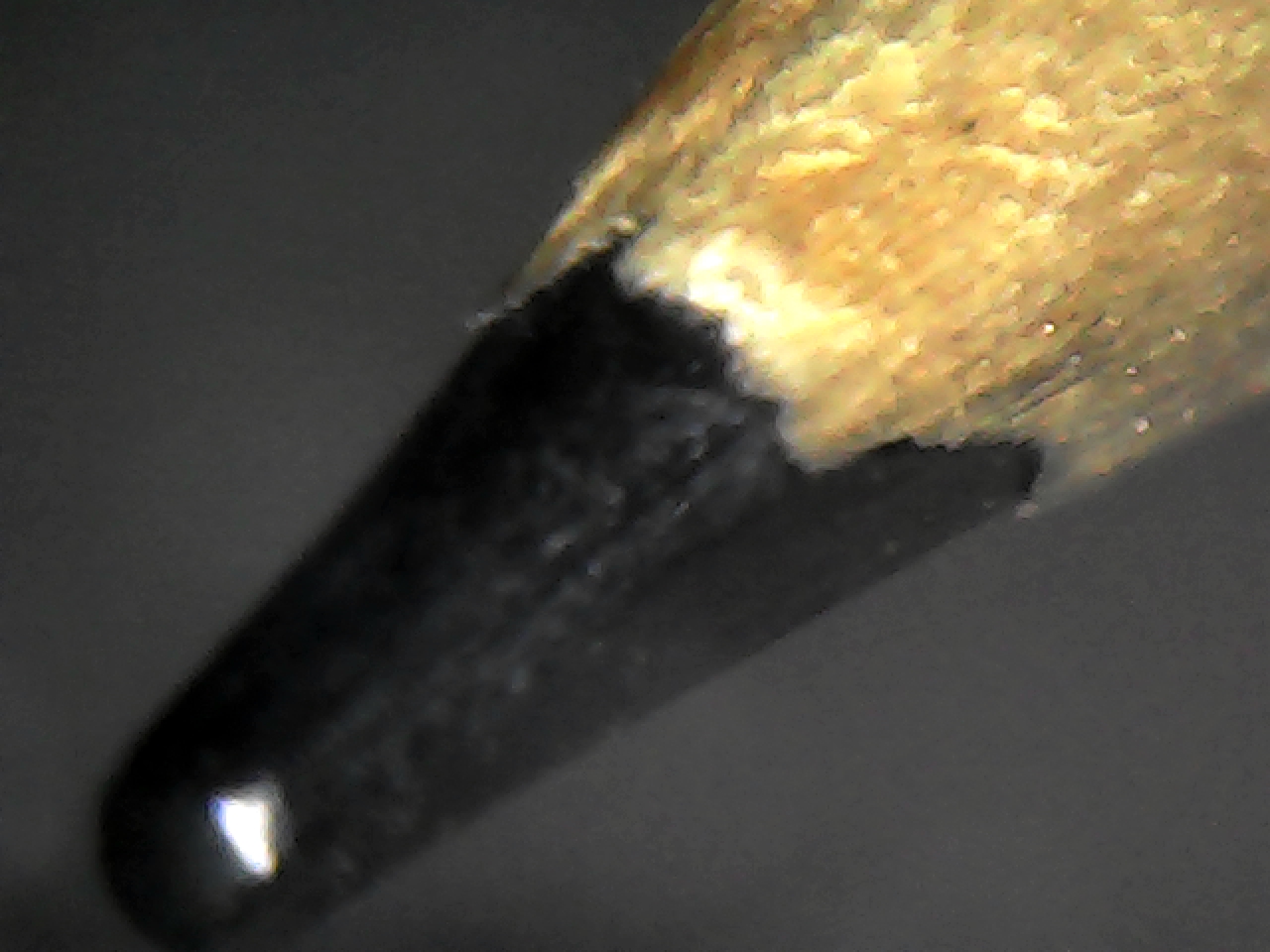 Close-up observation of a pencil tip